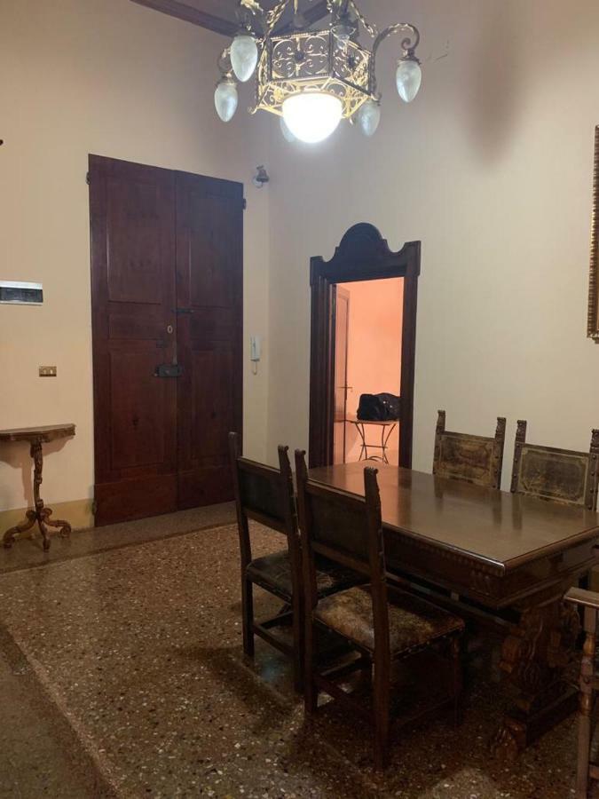 Palazzo Bargellini Panzacchi Apartments Boloňa Exteriér fotografie